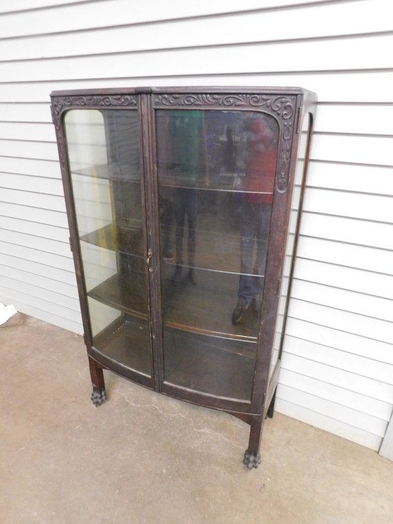 Vintage Early 1900's W. N. Artz Dayton Ohio Qtr. Sawn Oak Claw Foot Display Case with Bowed Glass 35" x 16" x 61" T