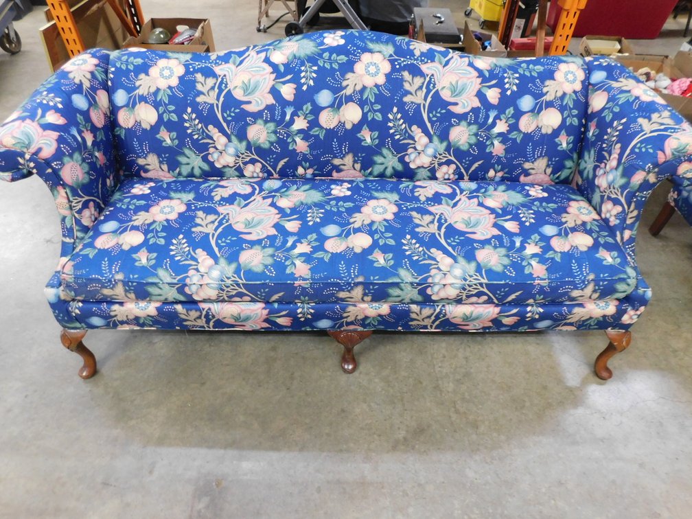 Lake Hickory Floral Couch 84"