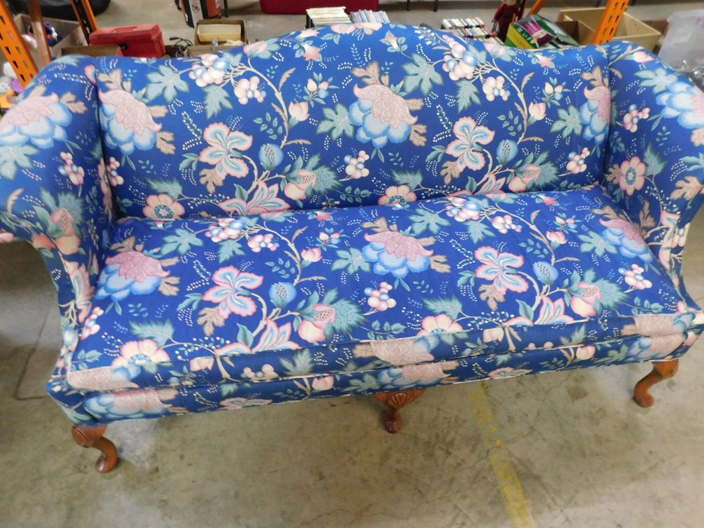 Lake Hickory Floral Couch 77"