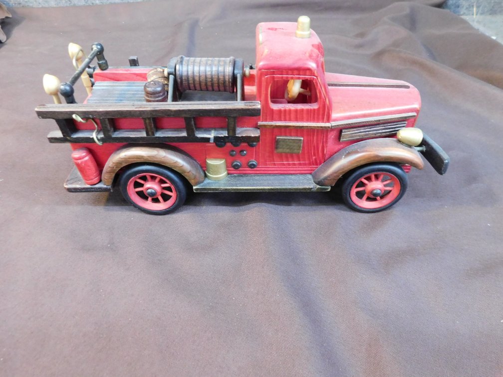 Decorative Wood Firetruck 11 1/2" L