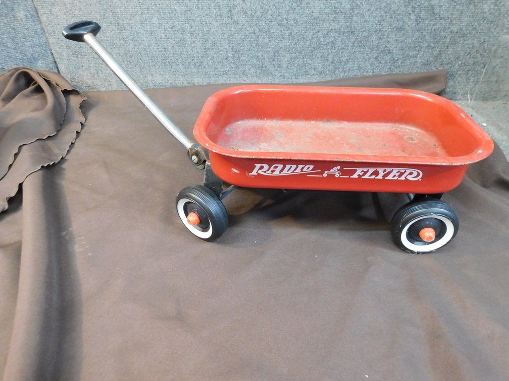 Toy Radio Flyer Wagon 7 1/2" x 12 1/2"