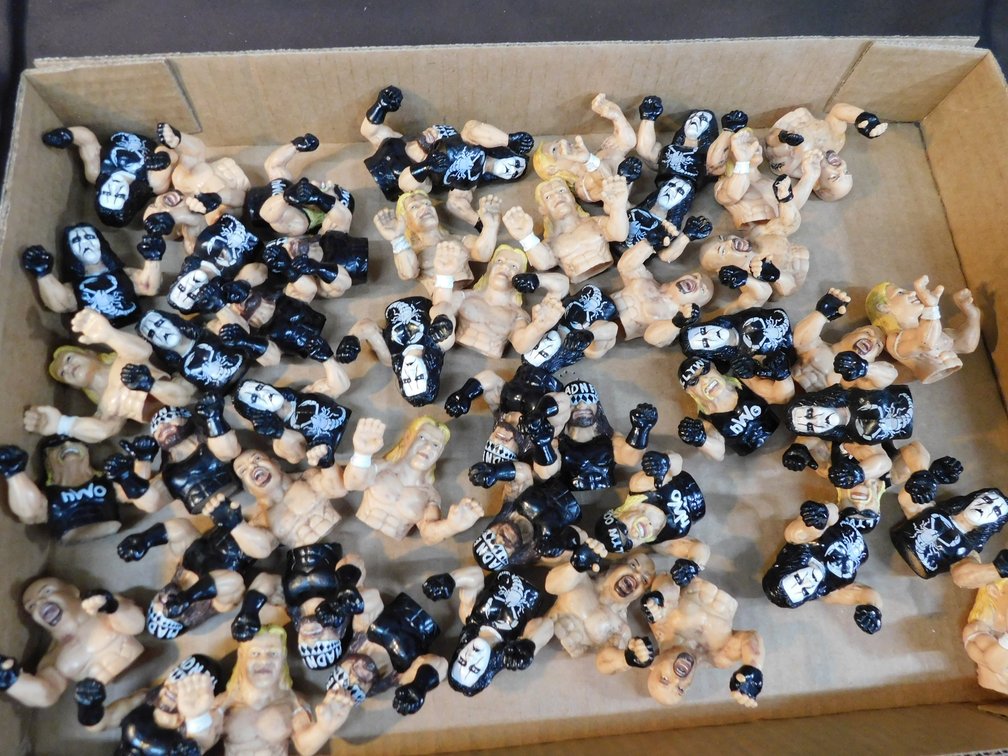 Vintage Thumb Wrestlers