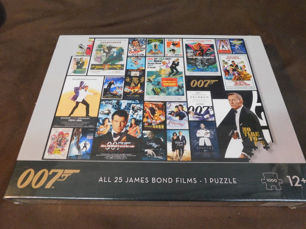 1000 Pc James Bond Films Puzzle, New Sealed