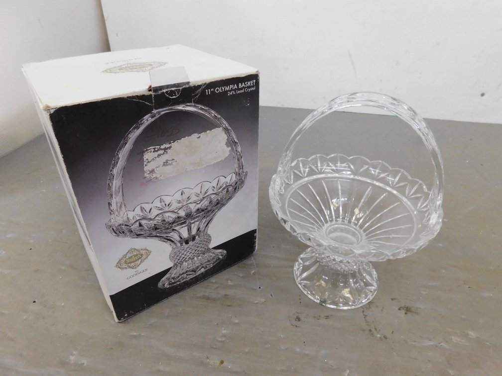 11" Olympia Basket 24% Lead Crystal
