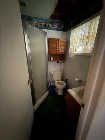 Image for Live Onsite Real Estate Auction with Online Bidding