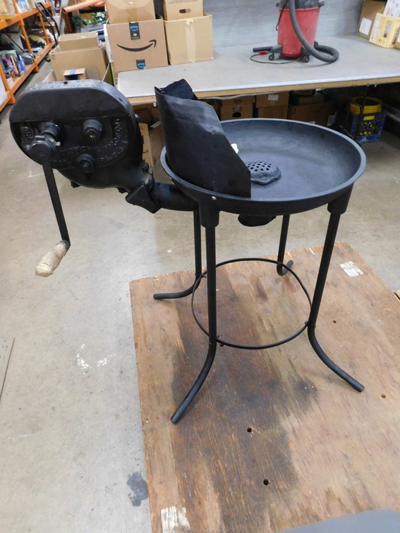 Image for Absolute Online Auction #2243