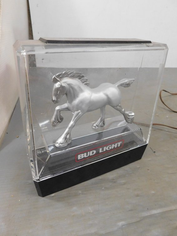 1982 Budlight Budweiser Light Clydesdale, Needs New Bulb 9 1/2" x 10" T