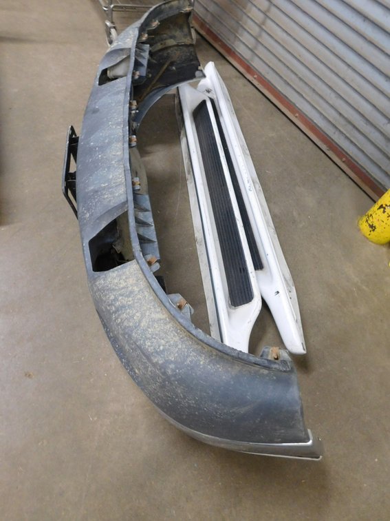 Bumper Believe to Be for Ford, Please Preview, Running Boards