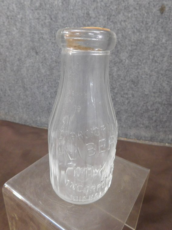 Vintage Pint Liberty Milk Co. Buffalo NY Milk Bottle