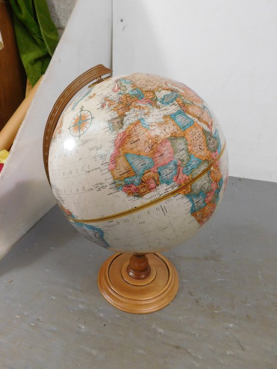 12" World Classics Series Globe