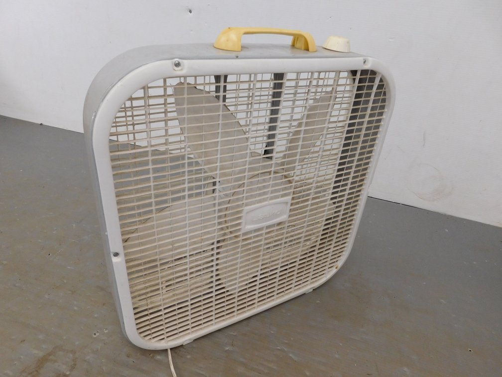 Lasko Box Fan, Works