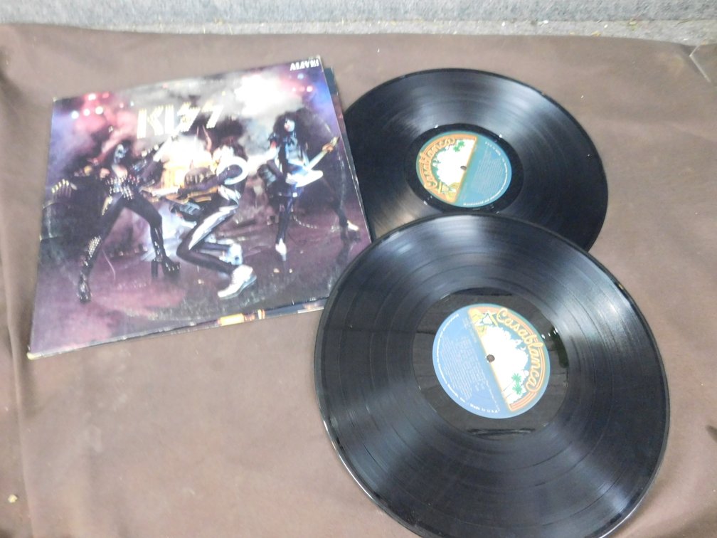 Kiss "Alive!" 33 LP Record Album