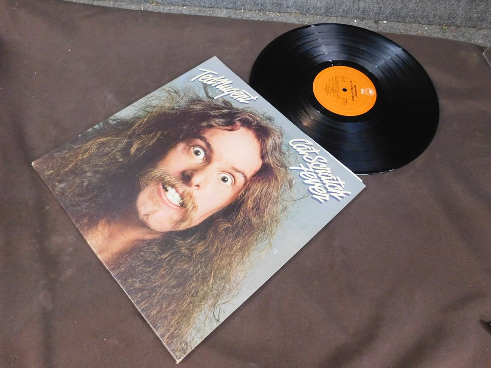 Ted Nugent "Cat Scratch Fever" 33 LP Record Album