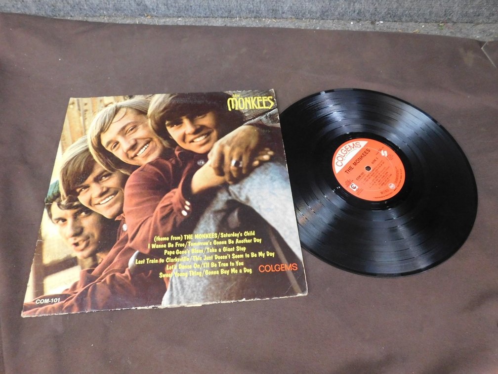 The Monkees 33 LP Record Album