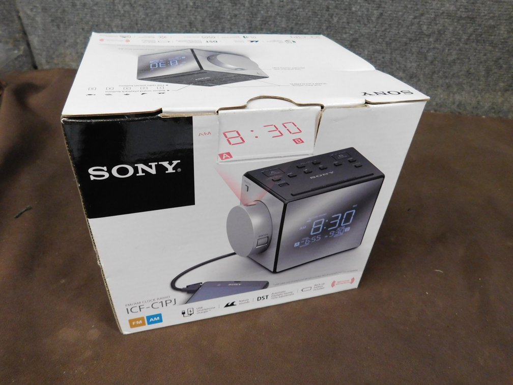 Sony AM/FM Clock Radio