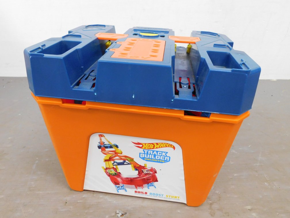 Hot Wheels Track Builder