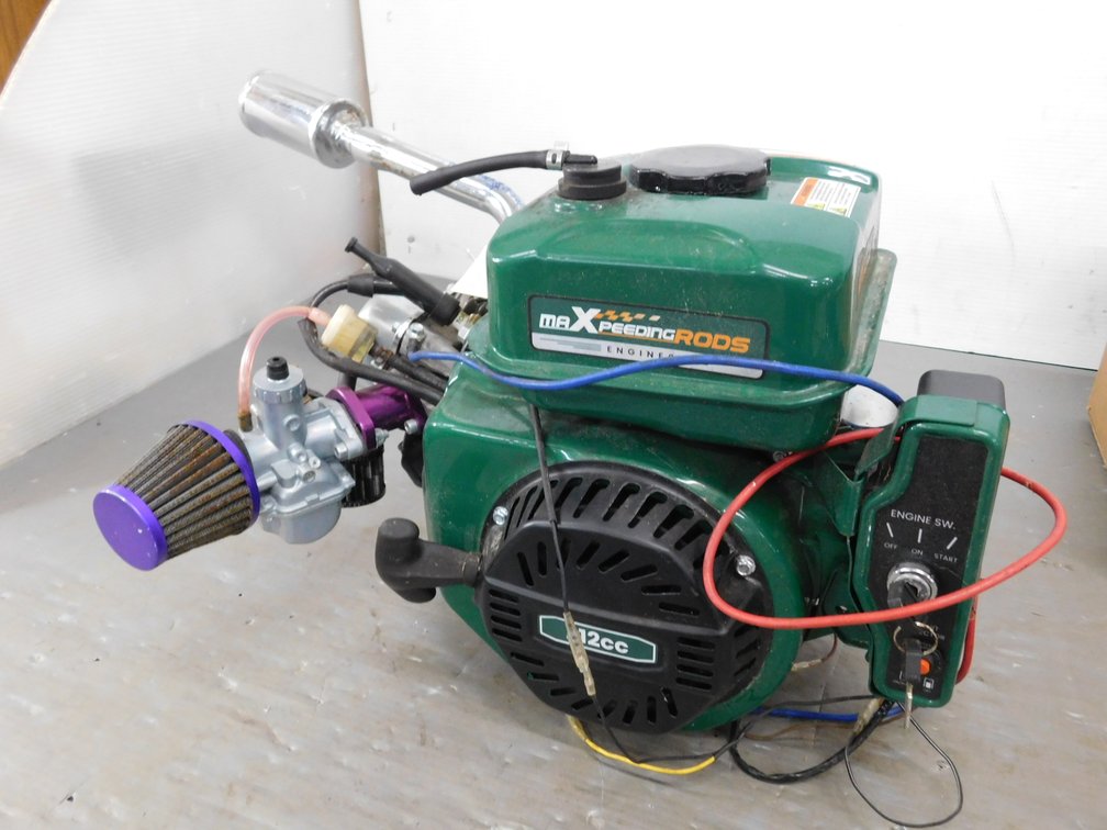 212 CC MXR212E Go Cart Engine, Racing Carb, Exhaust and Breather, Key Start, Owner States Runs Good