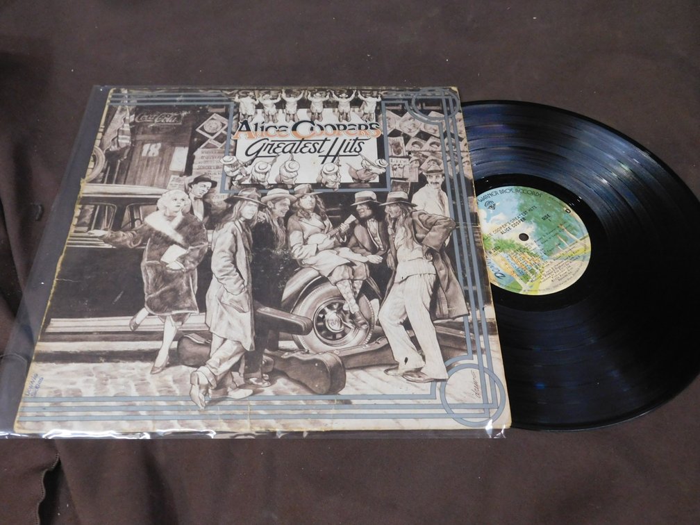 Alice Cooper's "Greatest Hits" 33 LP Album