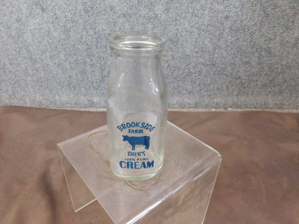 Vintage Brookside Farm Dairy 100 Percent Pure Cream Half Pint Bottle