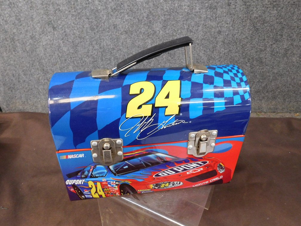2003 Jeff Gordan #24 Metal Lunchbox Tin