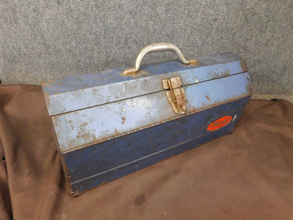 Huot 19" Metal Tool Box, No tray, Has Contents