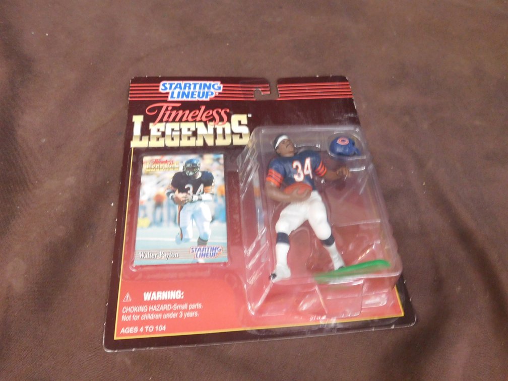 Starting Line Up Timeless Legends Walter Payton Action Figure, New in Package