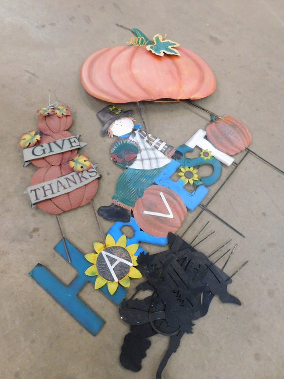 Assorted Metal Fall Yard Art