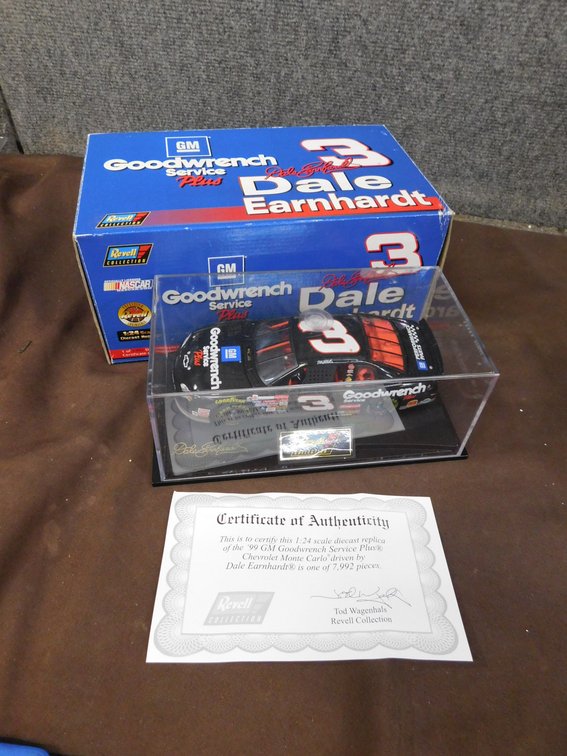 1999 Goodwrench Service Plus Dale Earnhardt #3 1:24 Die Cast Replica
