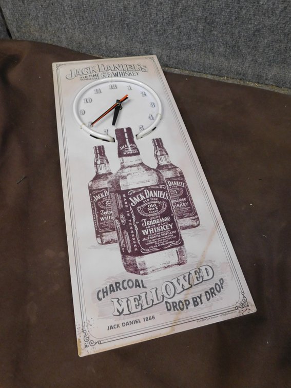 2004 Jack Daniels No. 7 Metal Battery Operated Clock 8 1/4" x 19 1/4"