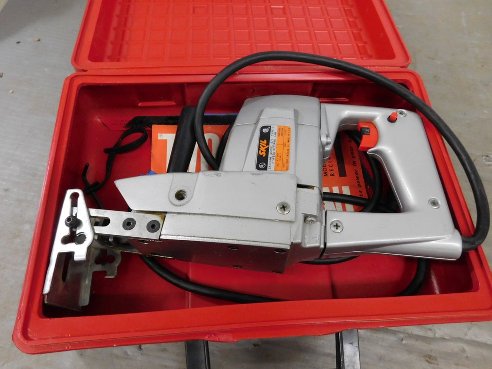 Skil Skilsaw Model 577 in case, Untested