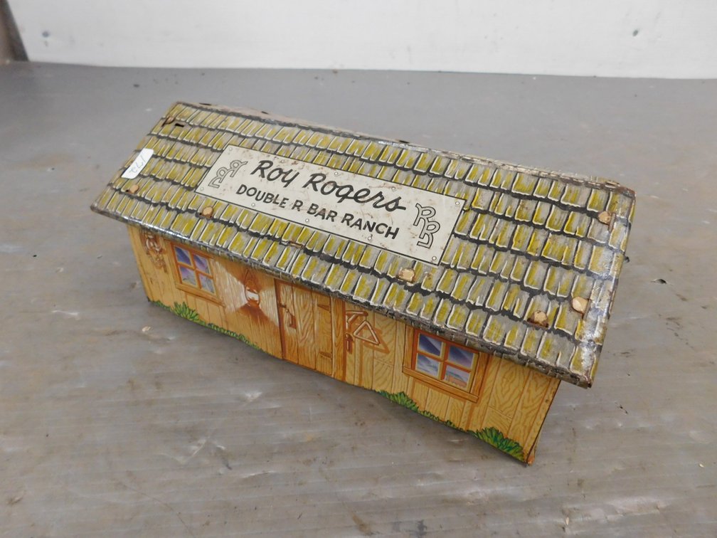 Vintage Marx Toy Roy Rogers "Double R Bar Ranch" Metal Tin Litho Cabin 11" x 6" x 5"