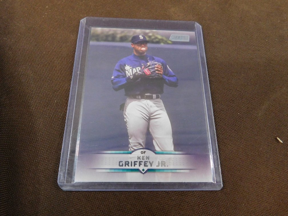 2025 Topps Ken Griffey, Jr. Card No. 135