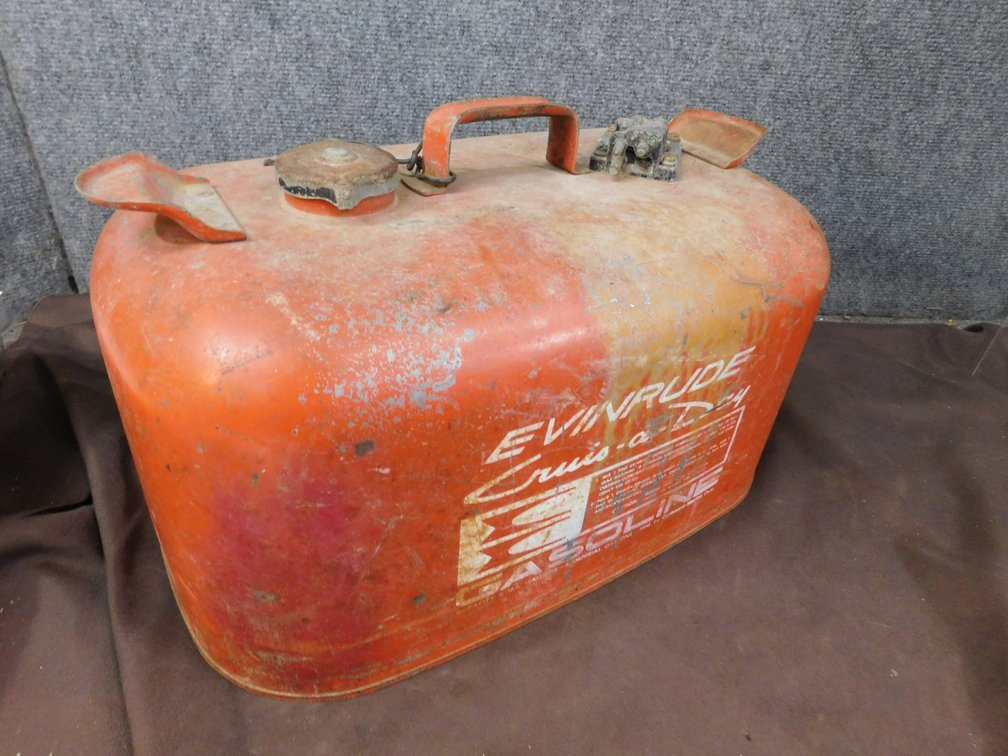 Evinrude Boat 5 Gallon Gas Tank
