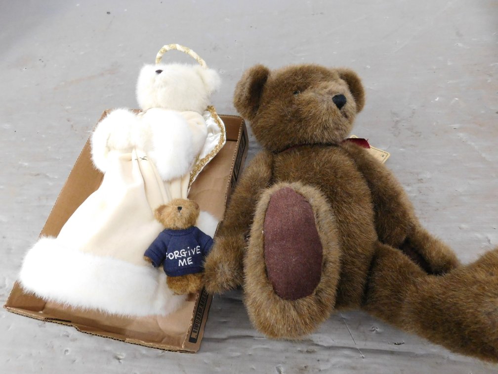 Three Boyds Bears