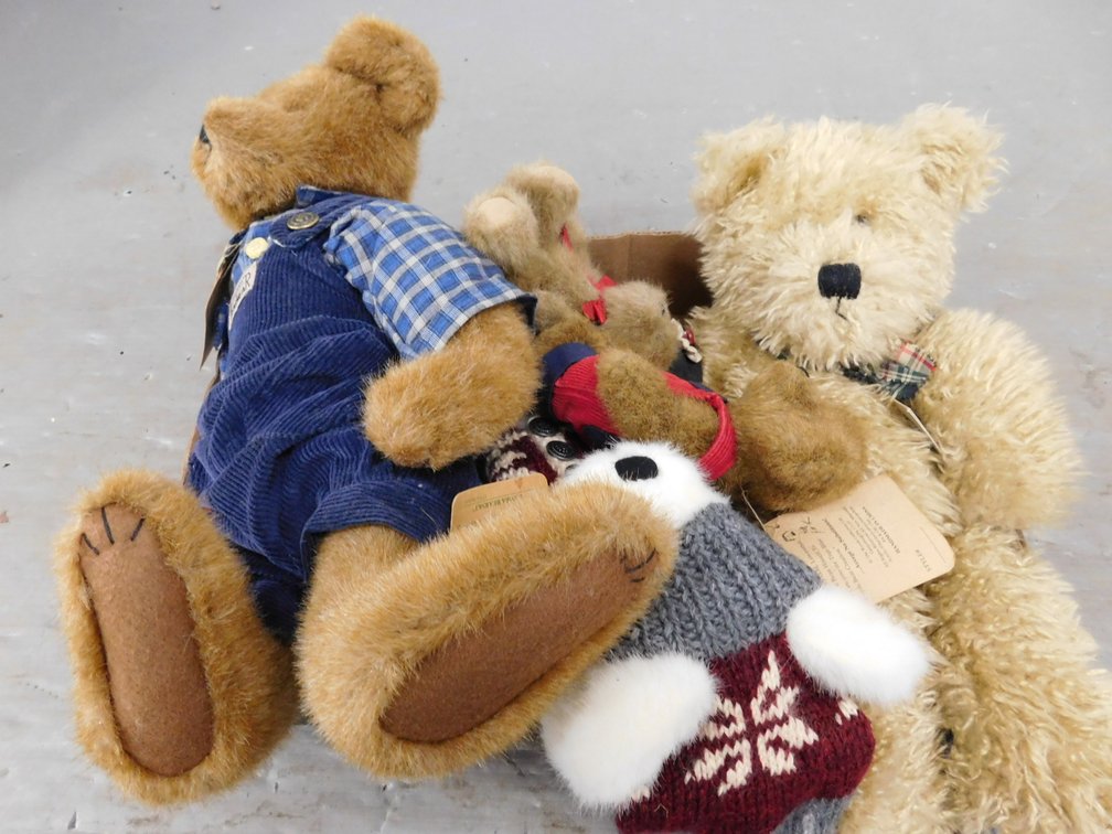 Five Assorted Boyd's Bears