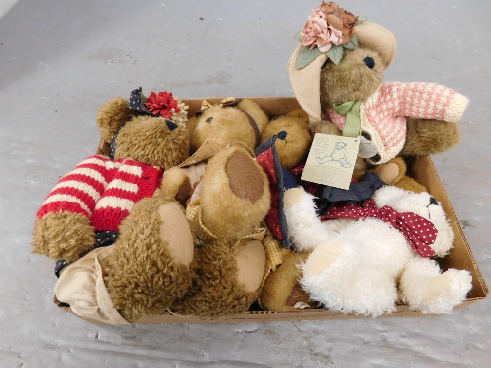Five Assorted Boyd's Bears
