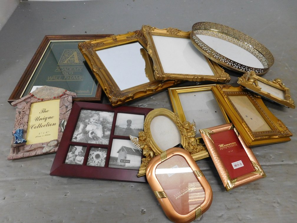 Lot of Assorted Picture Frames