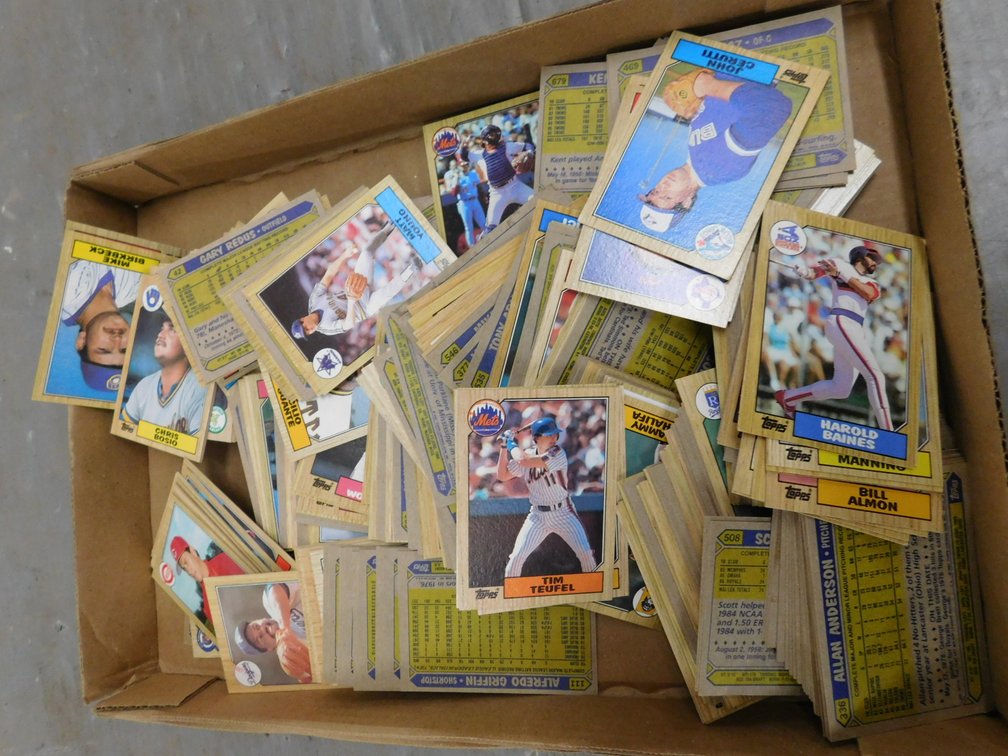 Topps Baseball Cards