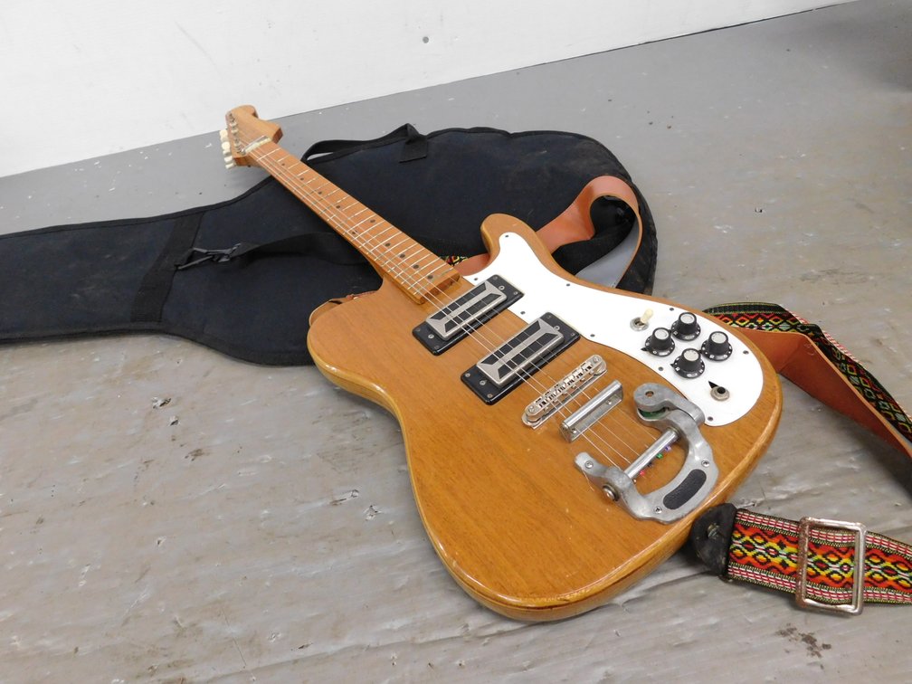 Kay K22T Electric Guitar with Nylon Case