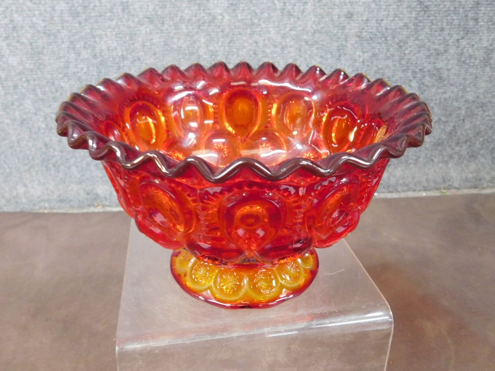 Amberina Moon And Stars Crimped Bowl 7 1/2" x 4"