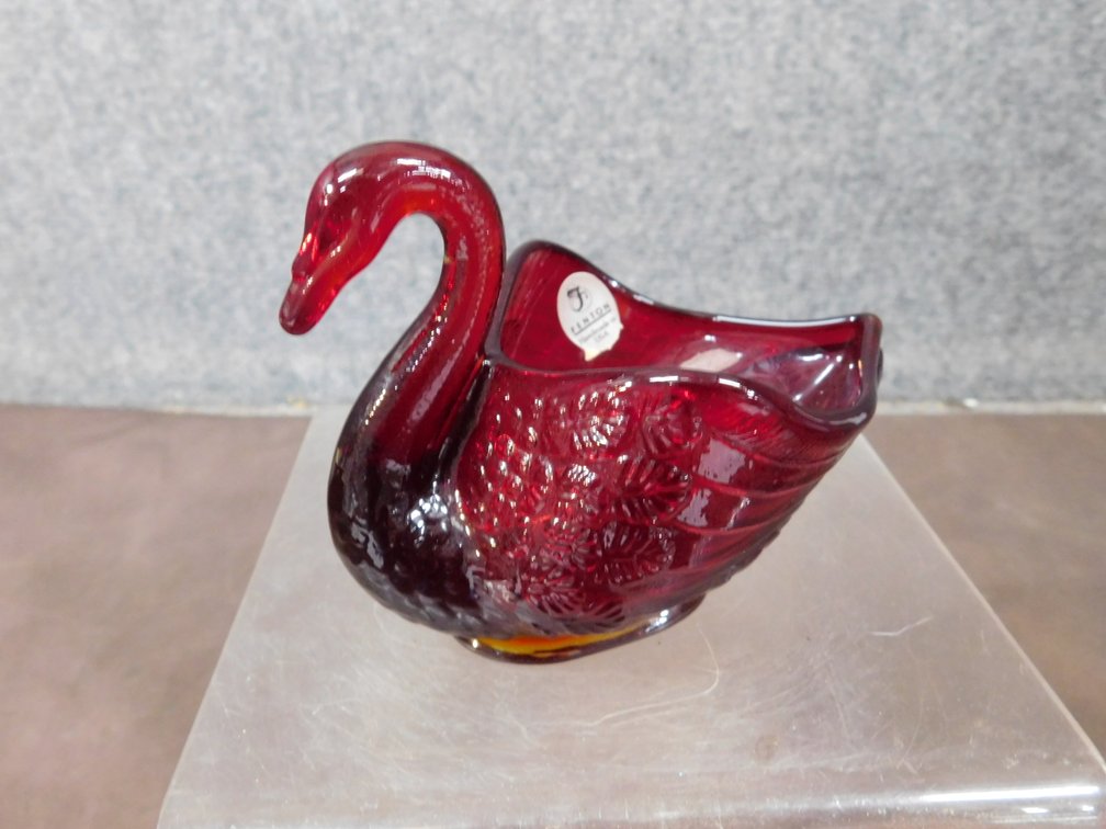 Fenton Ruby Red Swan 5" x 3 1/2"