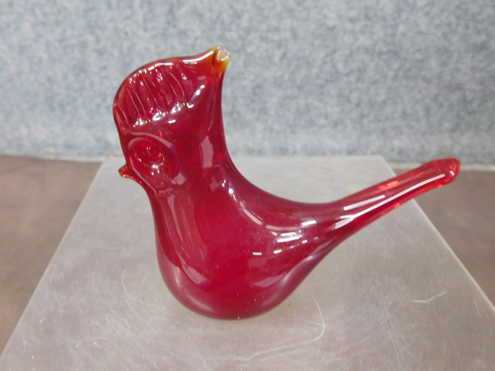 Amerina Ruby Red Bird Signed By Bosse Made in Sweden 4" x 3"
