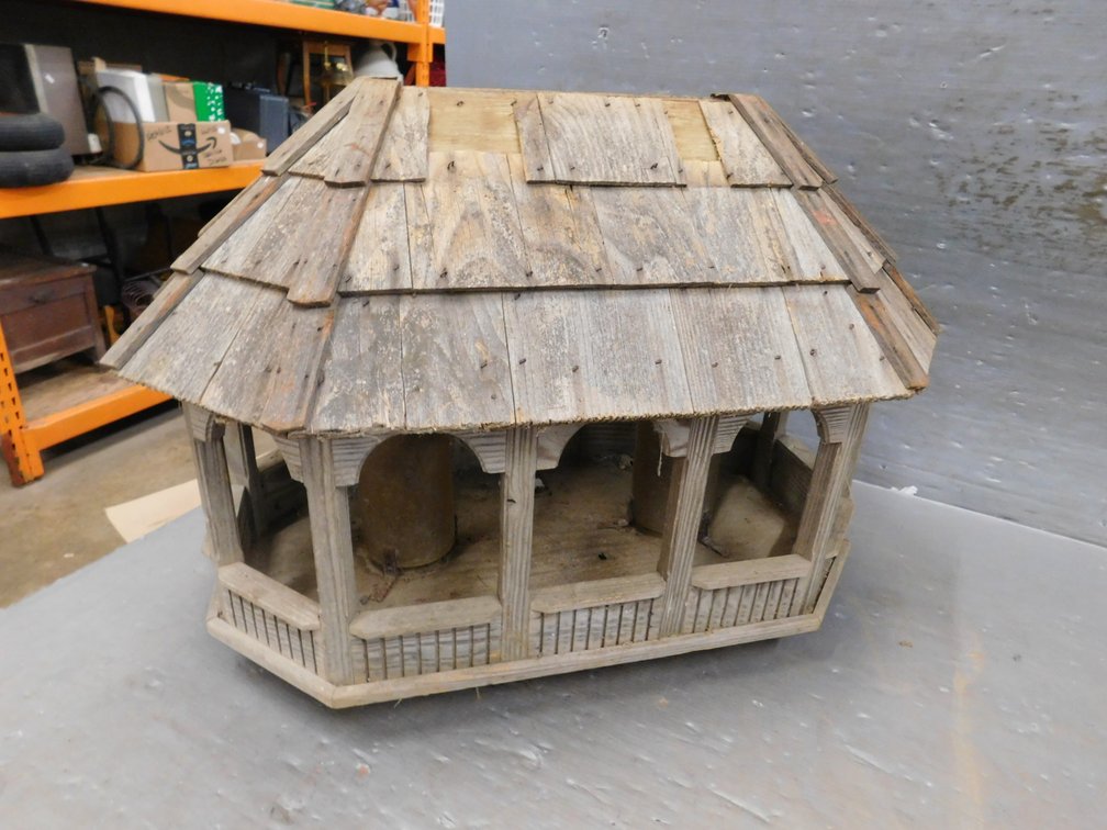 Gazebo Style Bird Feeder