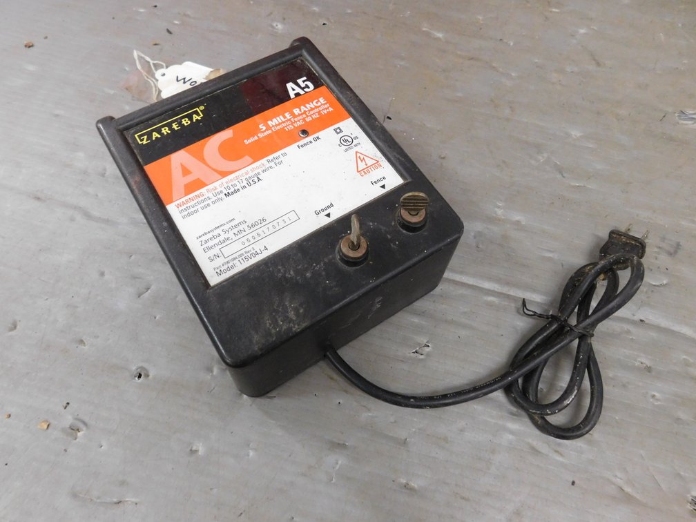 Zareba 5 Mile Solid State Electric Fence Controller, Owner Sates Works
