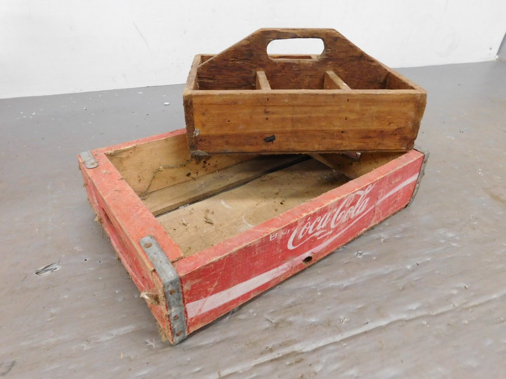 Coca-Cola Pop Crate with Wood Divided Tray