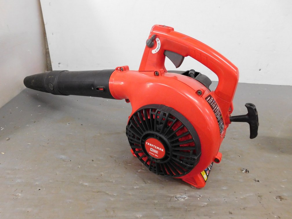 Craftsman B2000 2 Cycle 25CC Leaf Blower, Has Compression