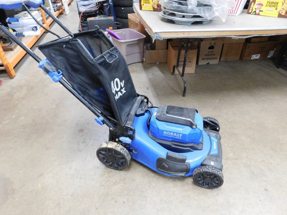 Kobalt 40V Push mower with Battery and Charger, Mower will Not power On, For Parts and Repair