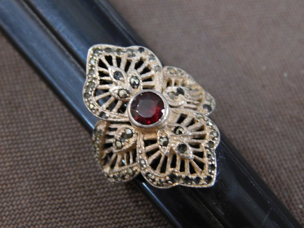 Sterling Silver Ring Size 6