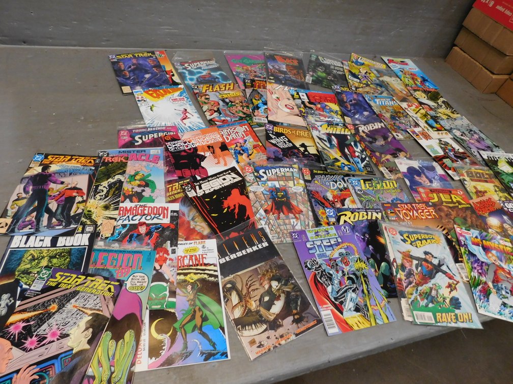 Large Lot of Assorted Comic Books
