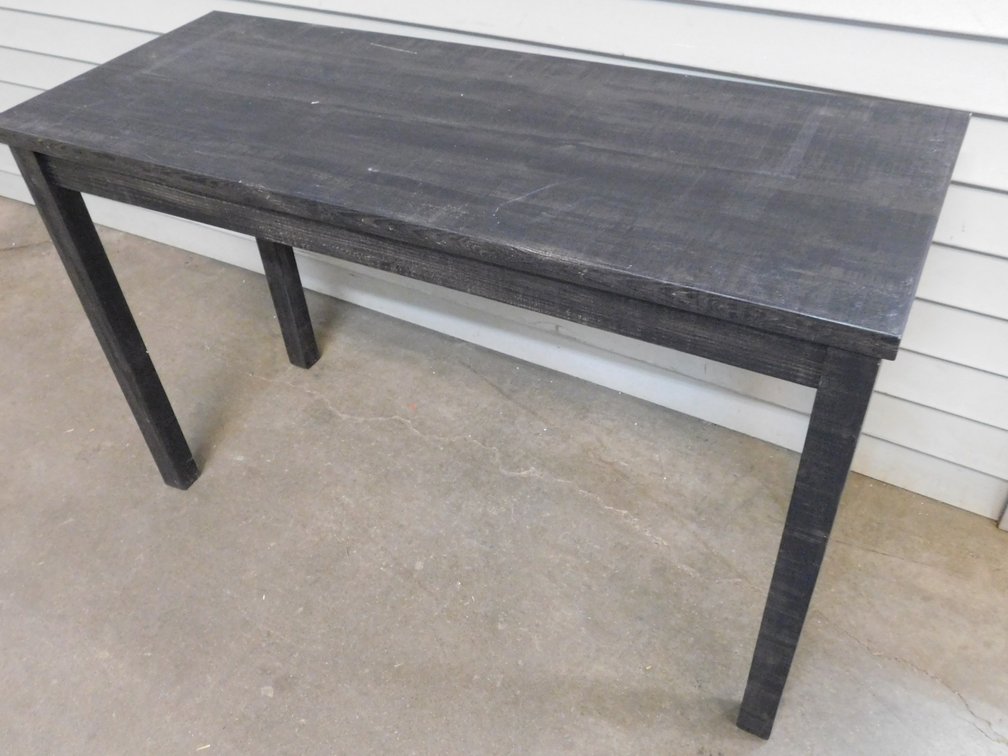 Table 4ft x 19" x 30"